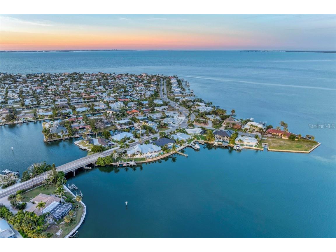 605 Key Royale Drive Holmes Beach FL 34217 - GULF OF MEXICO A4670953 image86