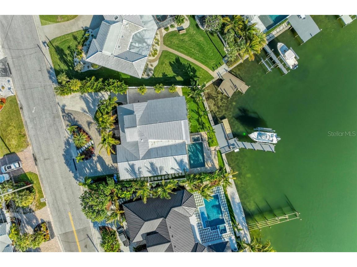 605 Key Royale Drive Holmes Beach FL 34217 - GULF OF MEXICO A4670953 image93