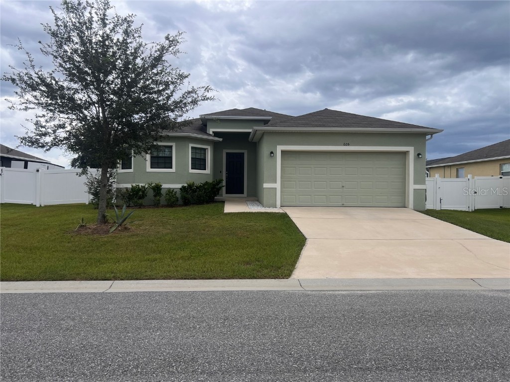 605 Majestic Gardens Boulevard Winter Haven FL 33880 L4939668 image1