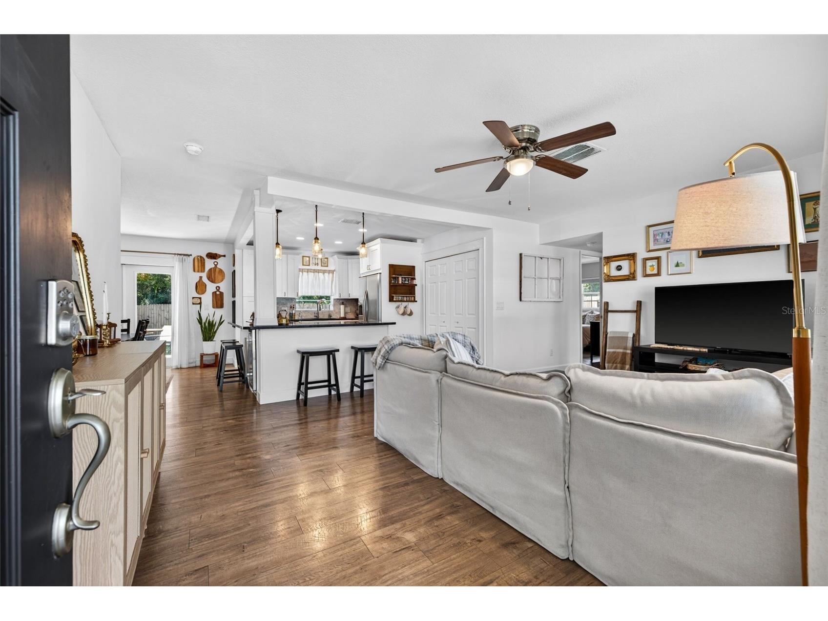 605 Mehlenbacher Road Belleair Bluffs FL 33770 TB8502734 image4