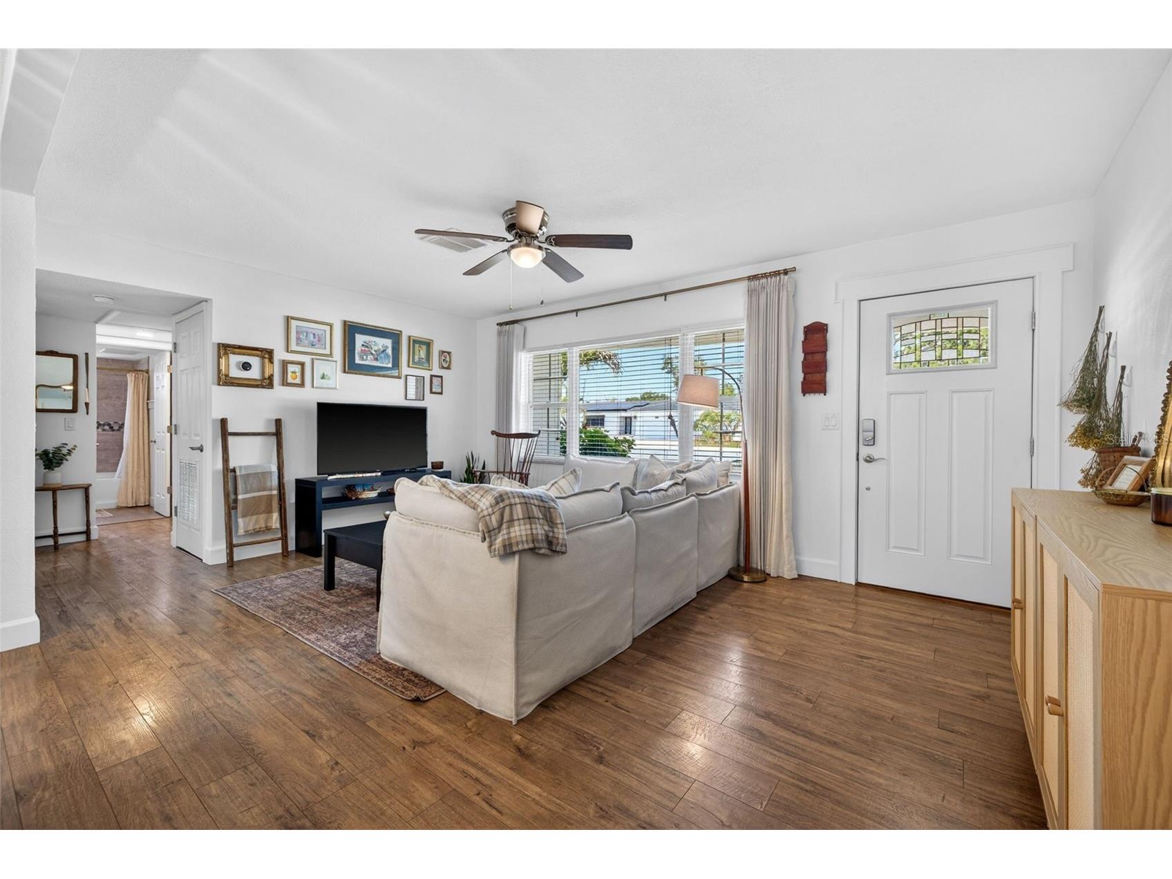 605 Mehlenbacher Road Belleair Bluffs FL 33770 TB8502734 image5