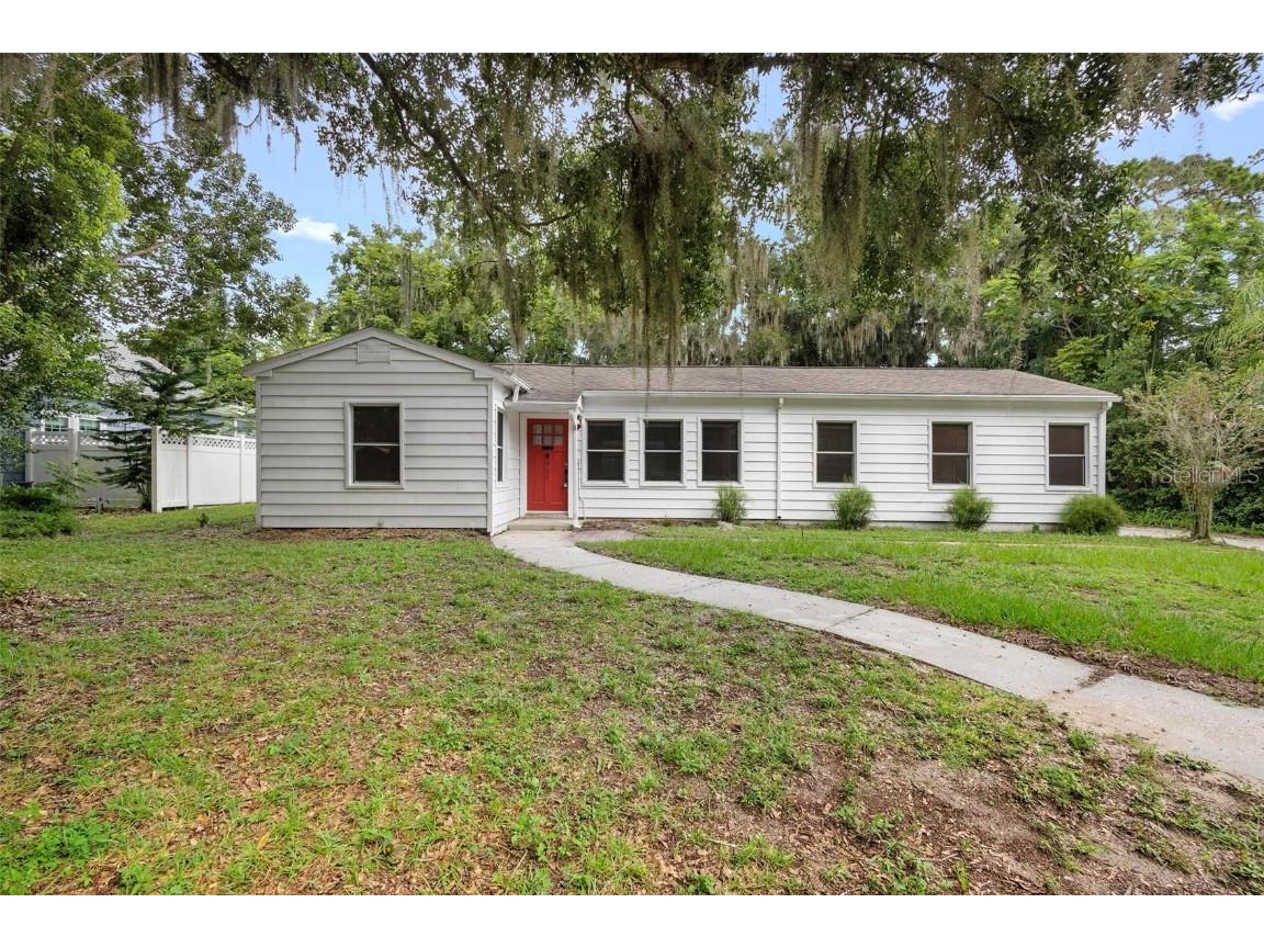 605 N Amelia Avenue Deland FL 32724 V4938586 image1