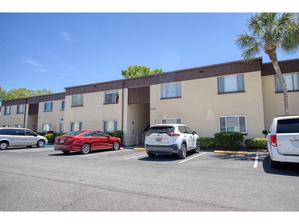 605 N Keene Road P14, Clearwater, FL, 33755 MLS T3519790 Edina Realty