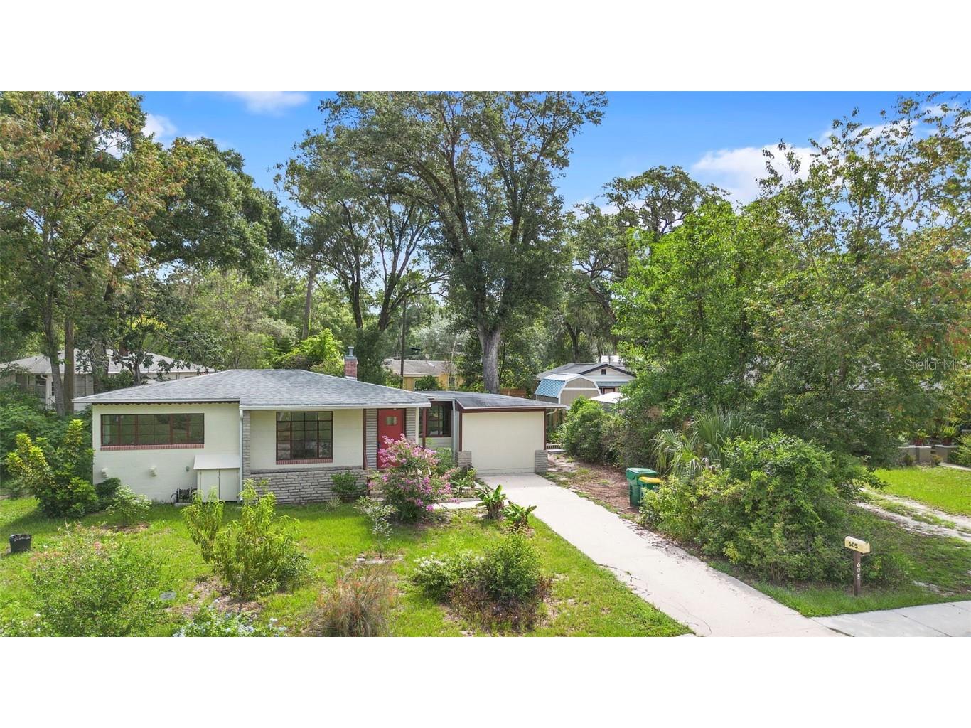 605 N Kentucky Avenue Deland FL 32724 V4943568 image1