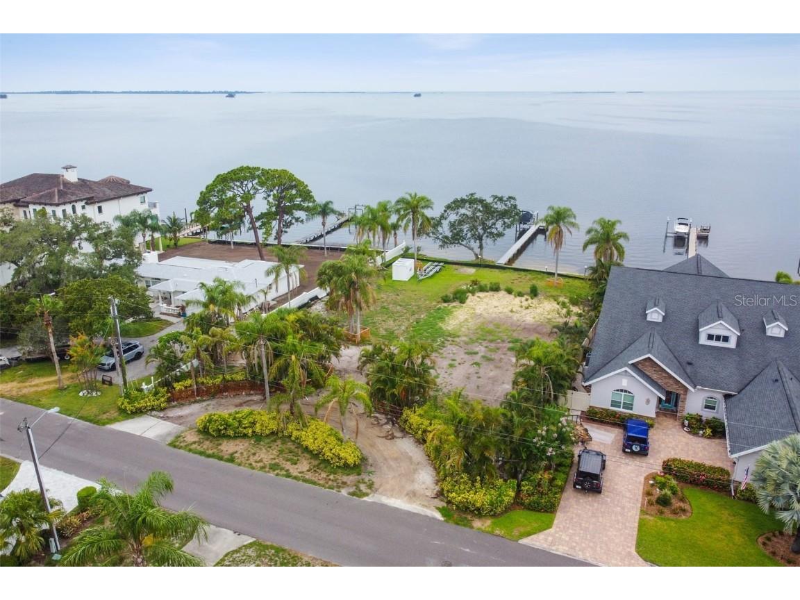 605 N Mayo Street Crystal Beach FL 34681 - ST JOSEPH SOUND/GULF OF MEXICO U8222682 image1