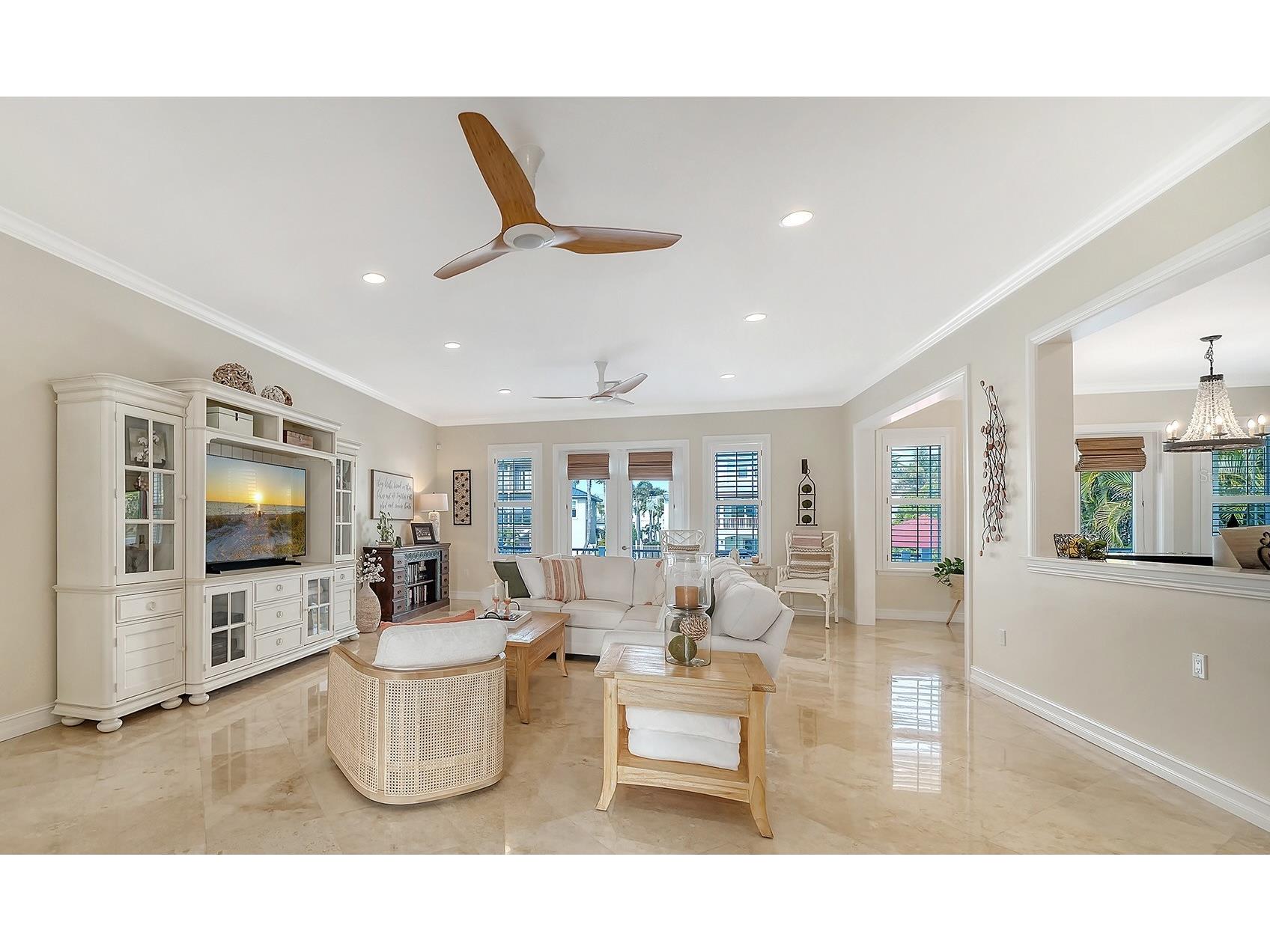 605 N Point Drive Holmes Beach FL 34217 - BIMINI BAY A4683720 image15