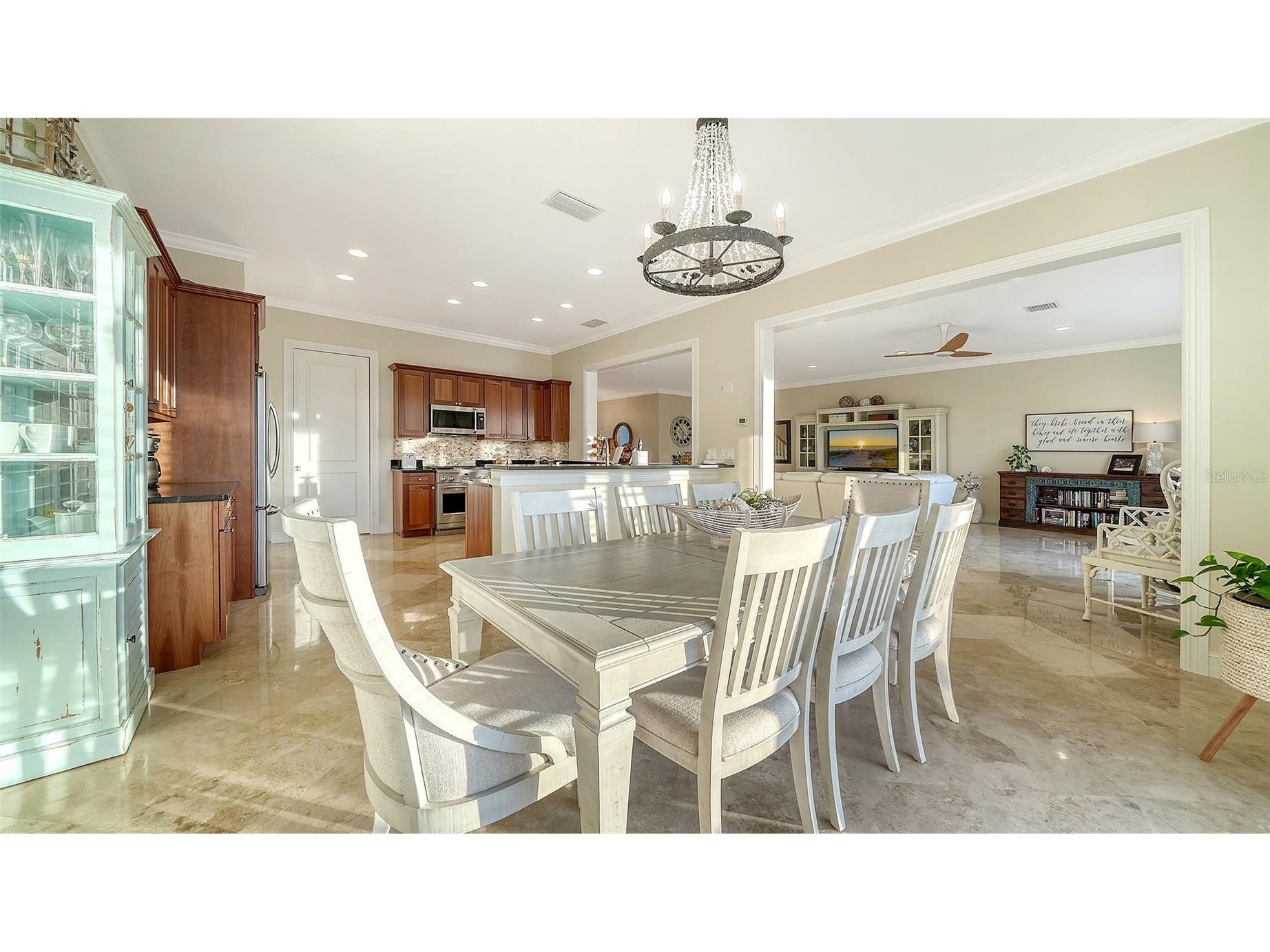 605 N Point Drive Holmes Beach FL 34217 - BIMINI BAY A4683720 image29