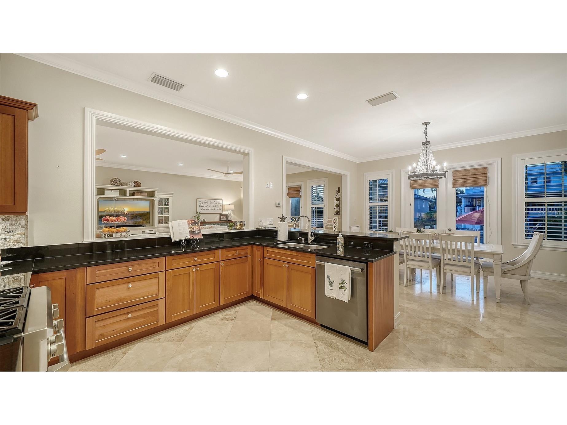 605 N Point Drive Holmes Beach FL 34217 - BIMINI BAY A4683720 image36