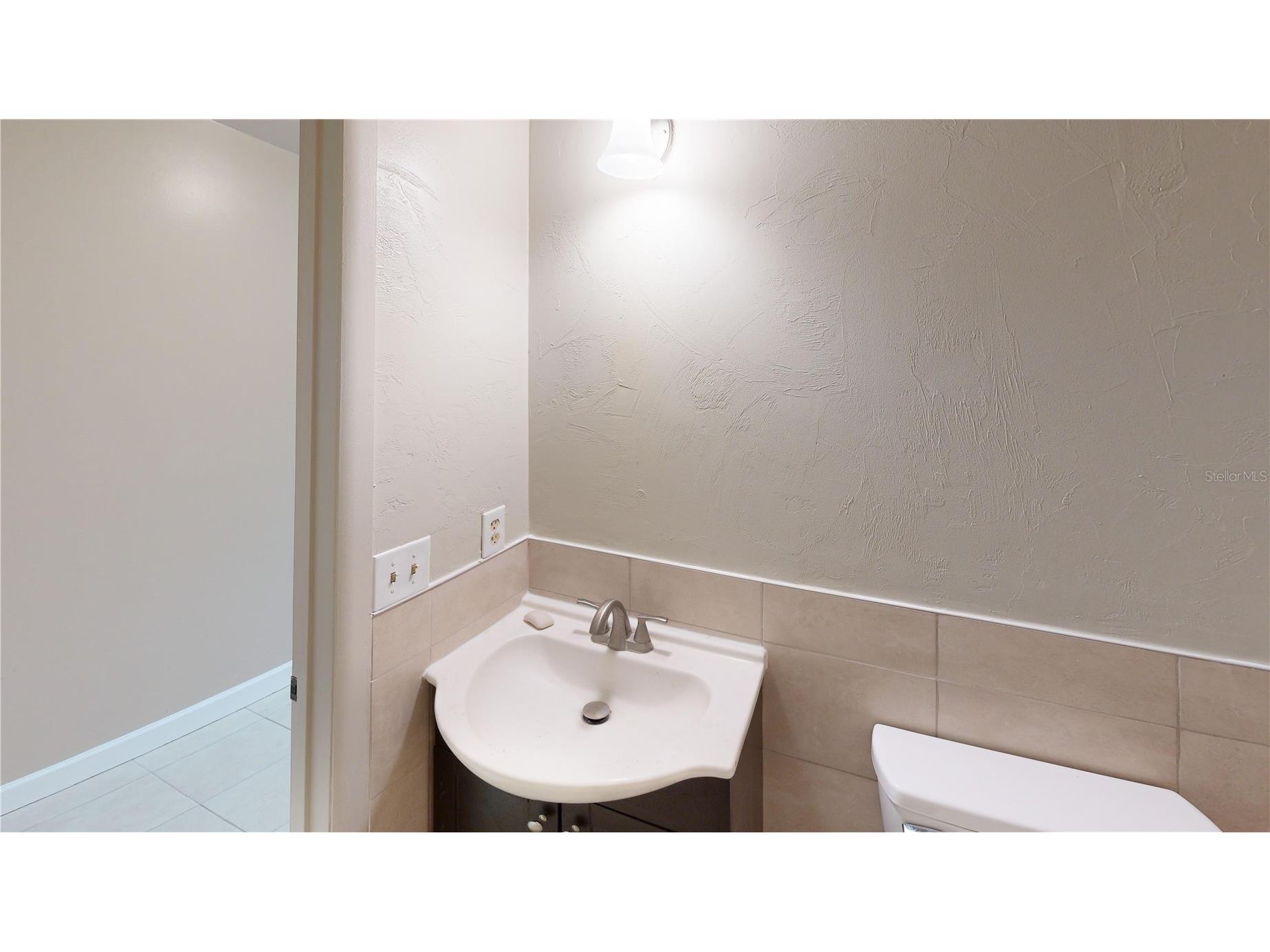605 NW 53rd Avenue #A-18 Gainesville FL 32653 GC540143 image8