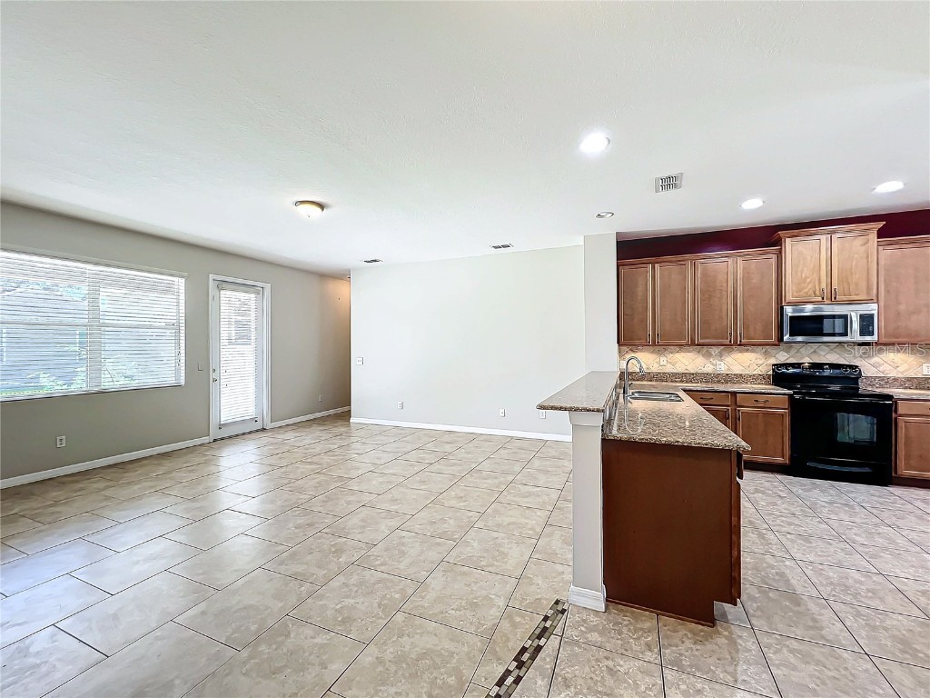 605 Parker Lee Loop Apopka FL 32712 O6365537 image10