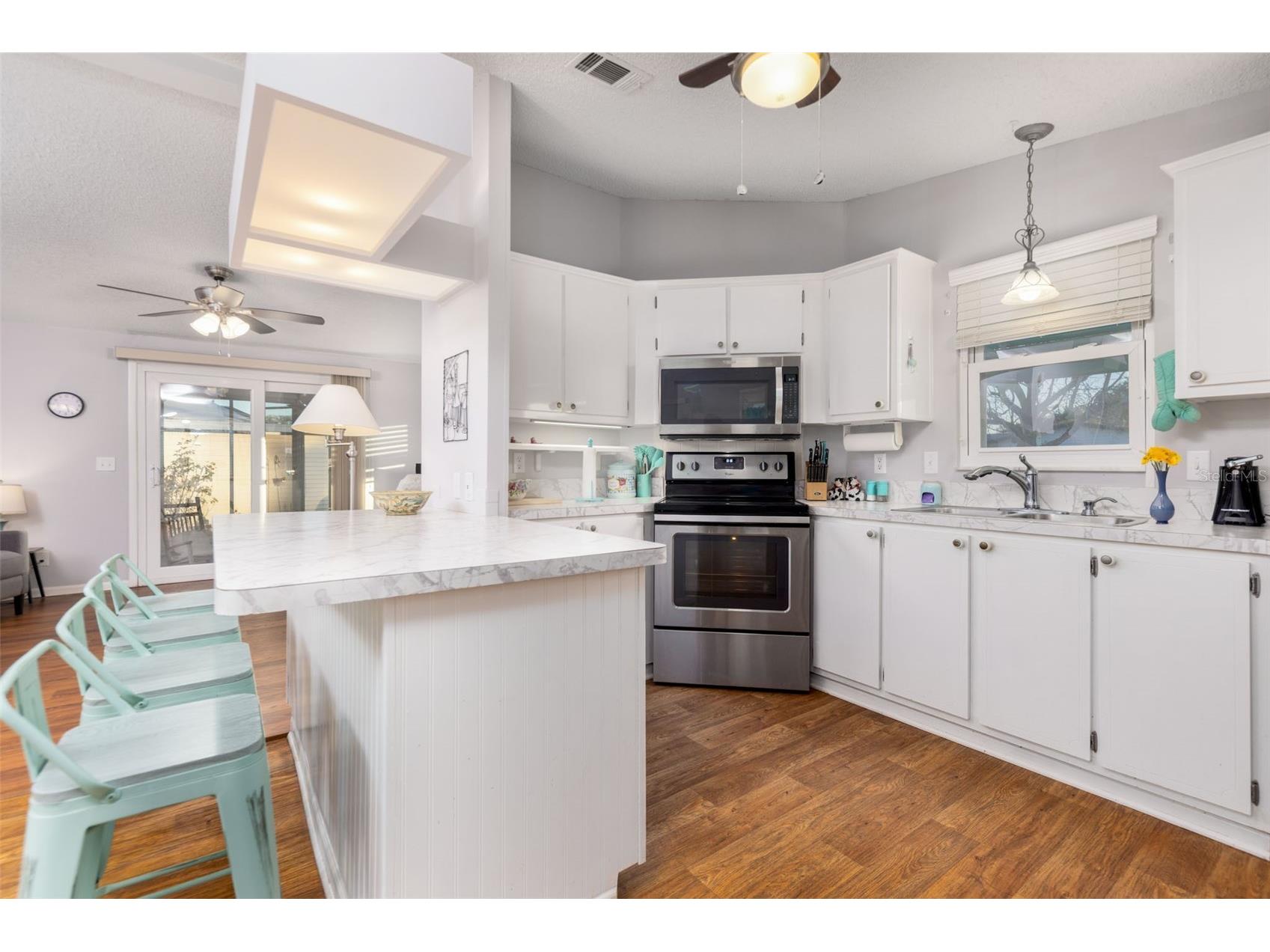 605 Rainbow Boulevard Lady Lake FL 32159 G5107734 image2