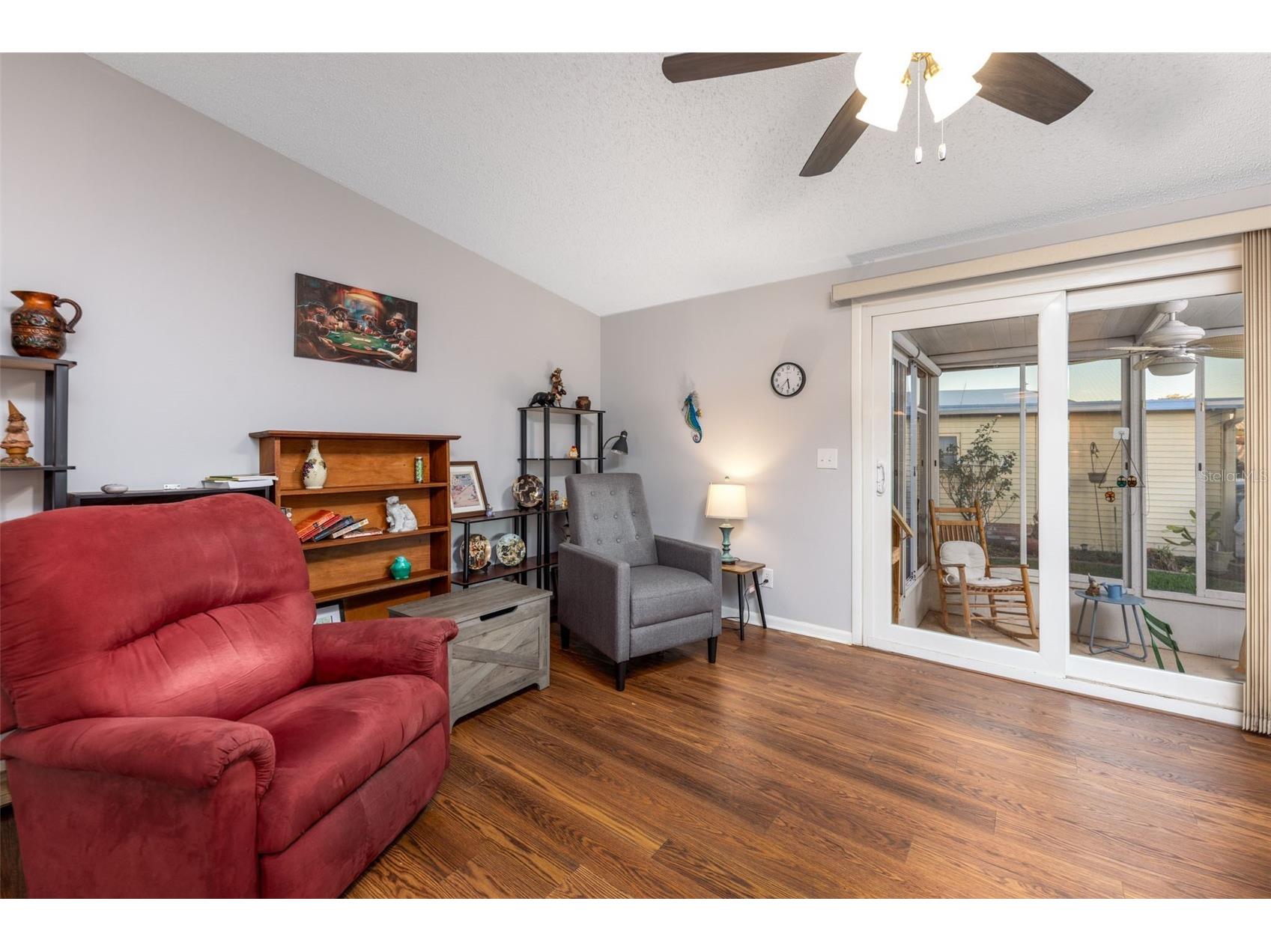 605 Rainbow Boulevard Lady Lake FL 32159 G5107734 image4