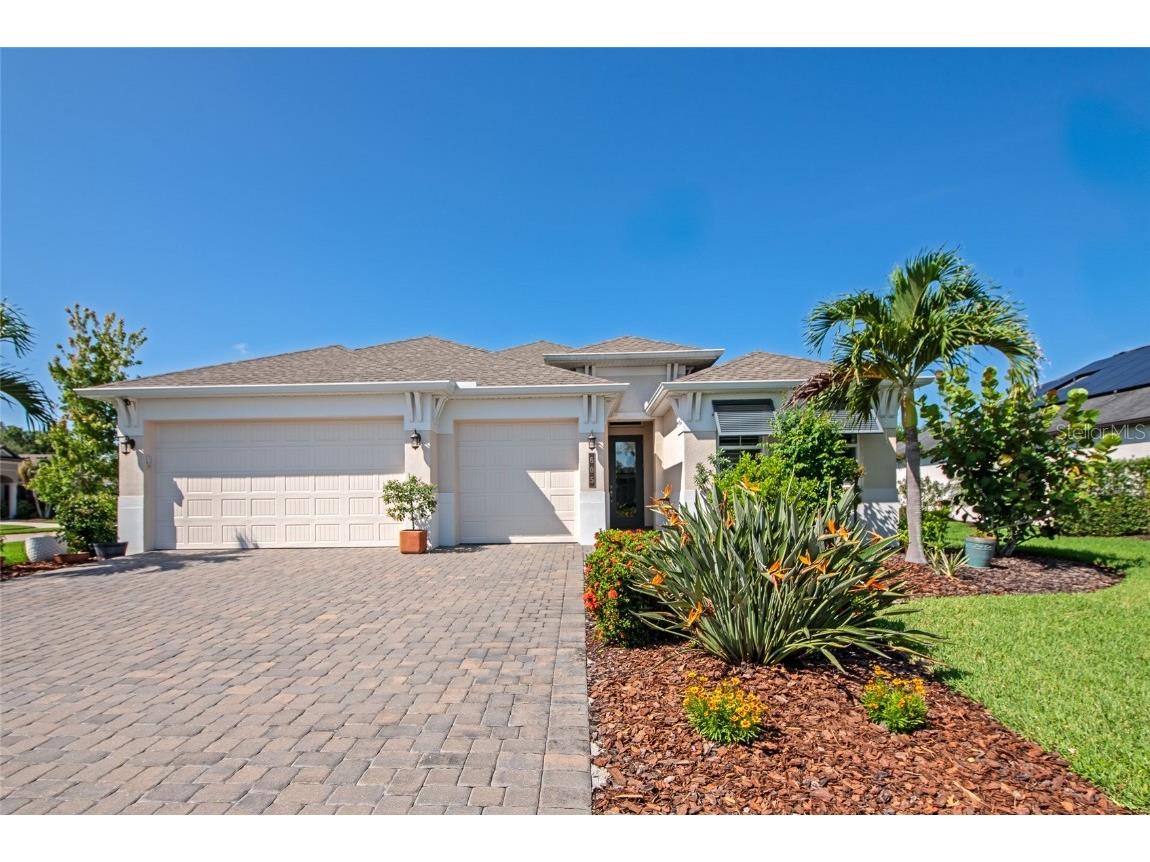 605 Rosemary Circle Bradenton FL 34212 A4663672 image1