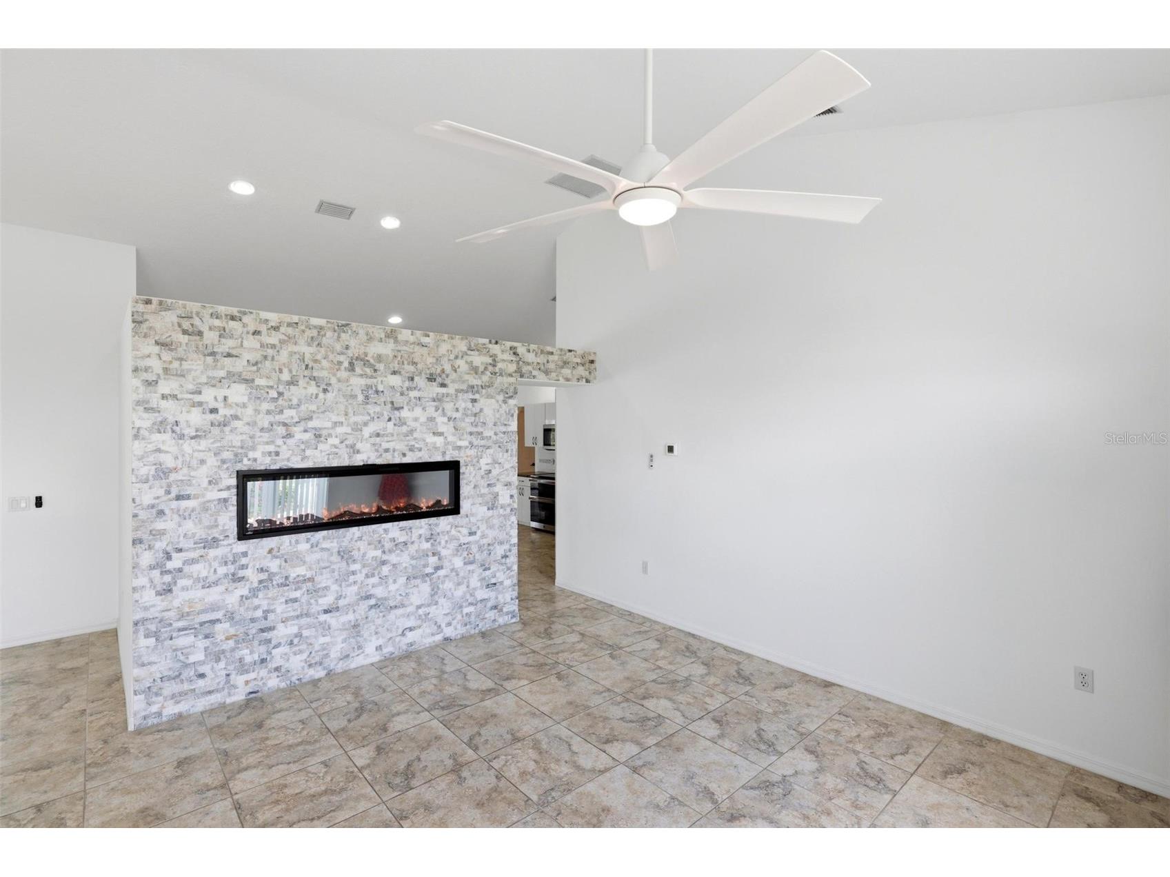 605 Rotonda Cir Rotonda West FL 33947 - ROTONDA RIVER N6143670 image18