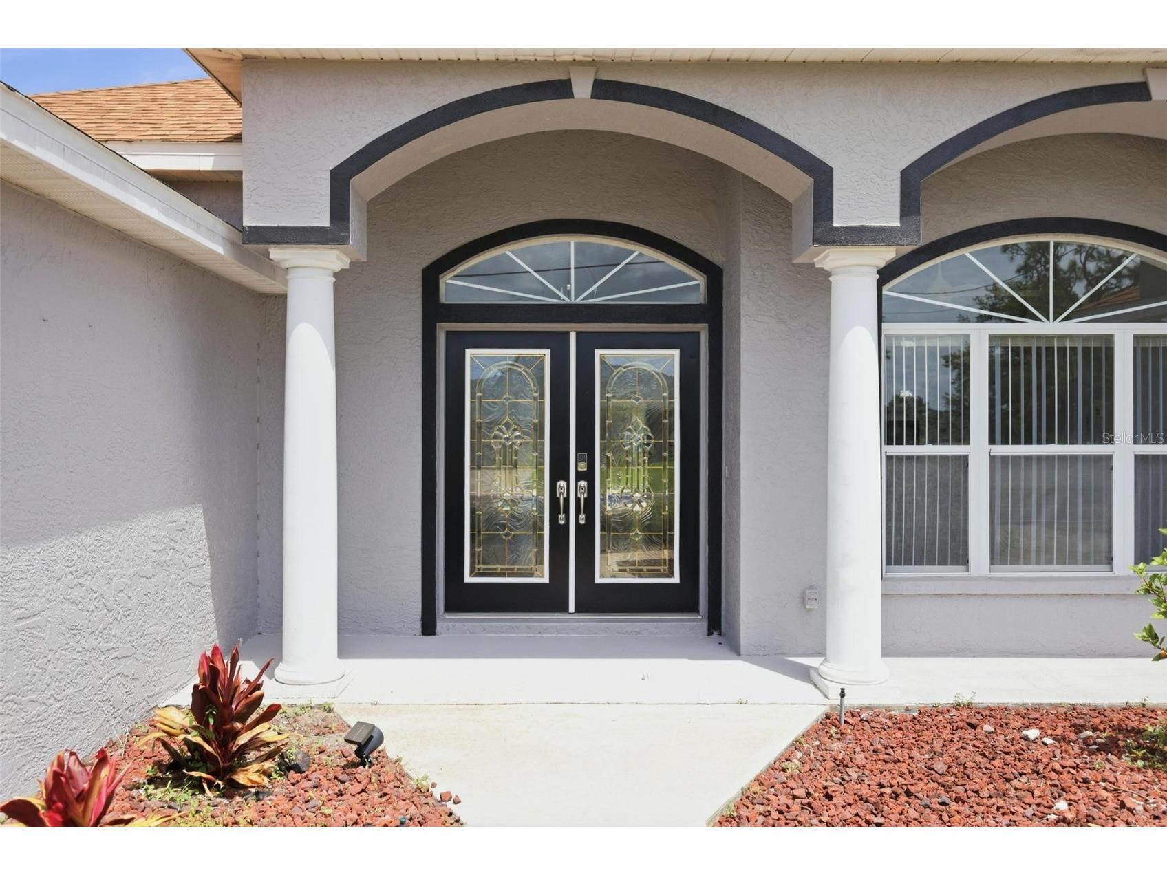 605 Rotonda Cir Rotonda West FL 33947 - ROTONDA RIVER N6143670 image2