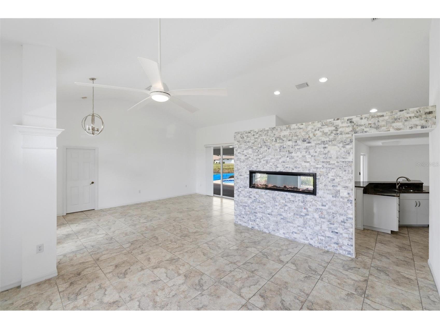 605 Rotonda Cir Rotonda West FL 33947 - ROTONDA RIVER N6143670 image20
