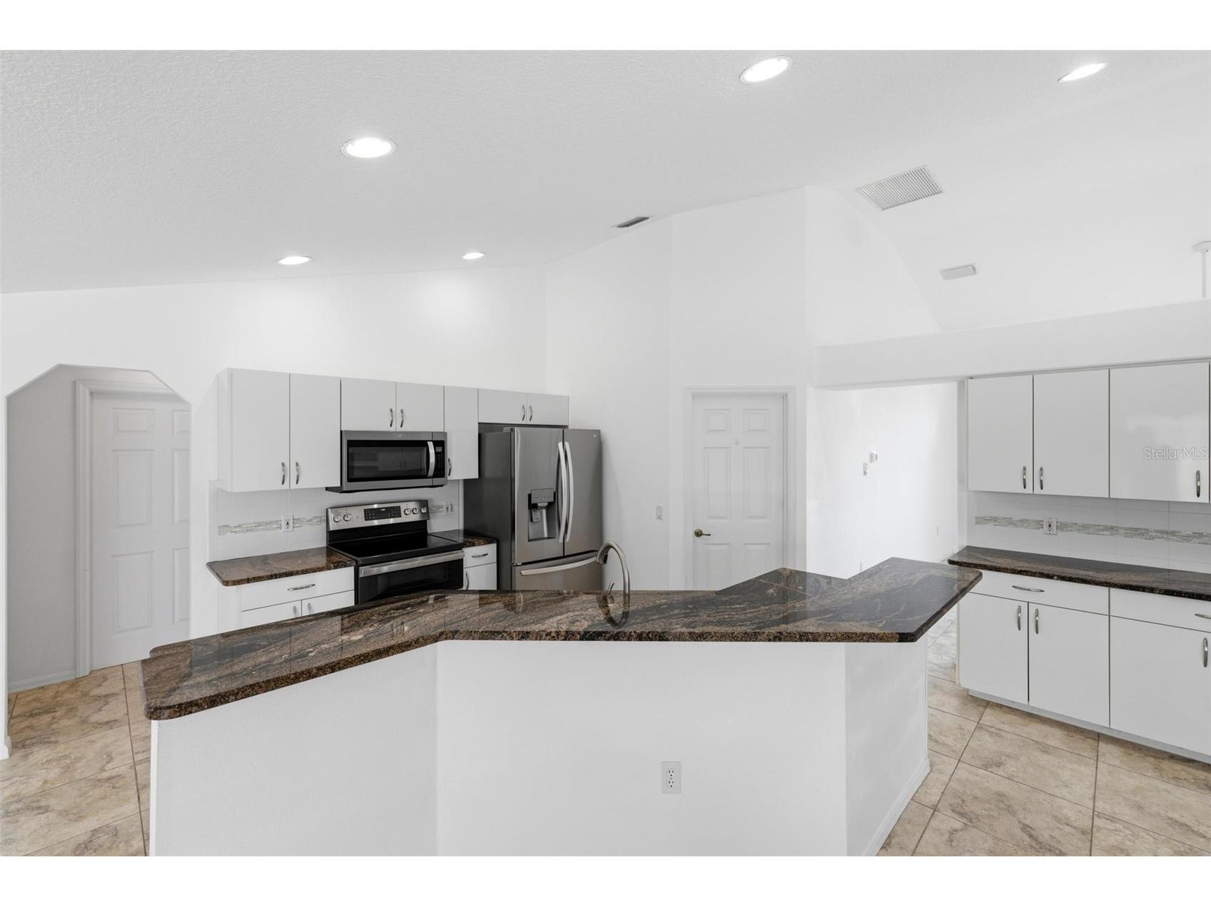 605 Rotonda Cir Rotonda West FL 33947 - ROTONDA RIVER N6143670 image21