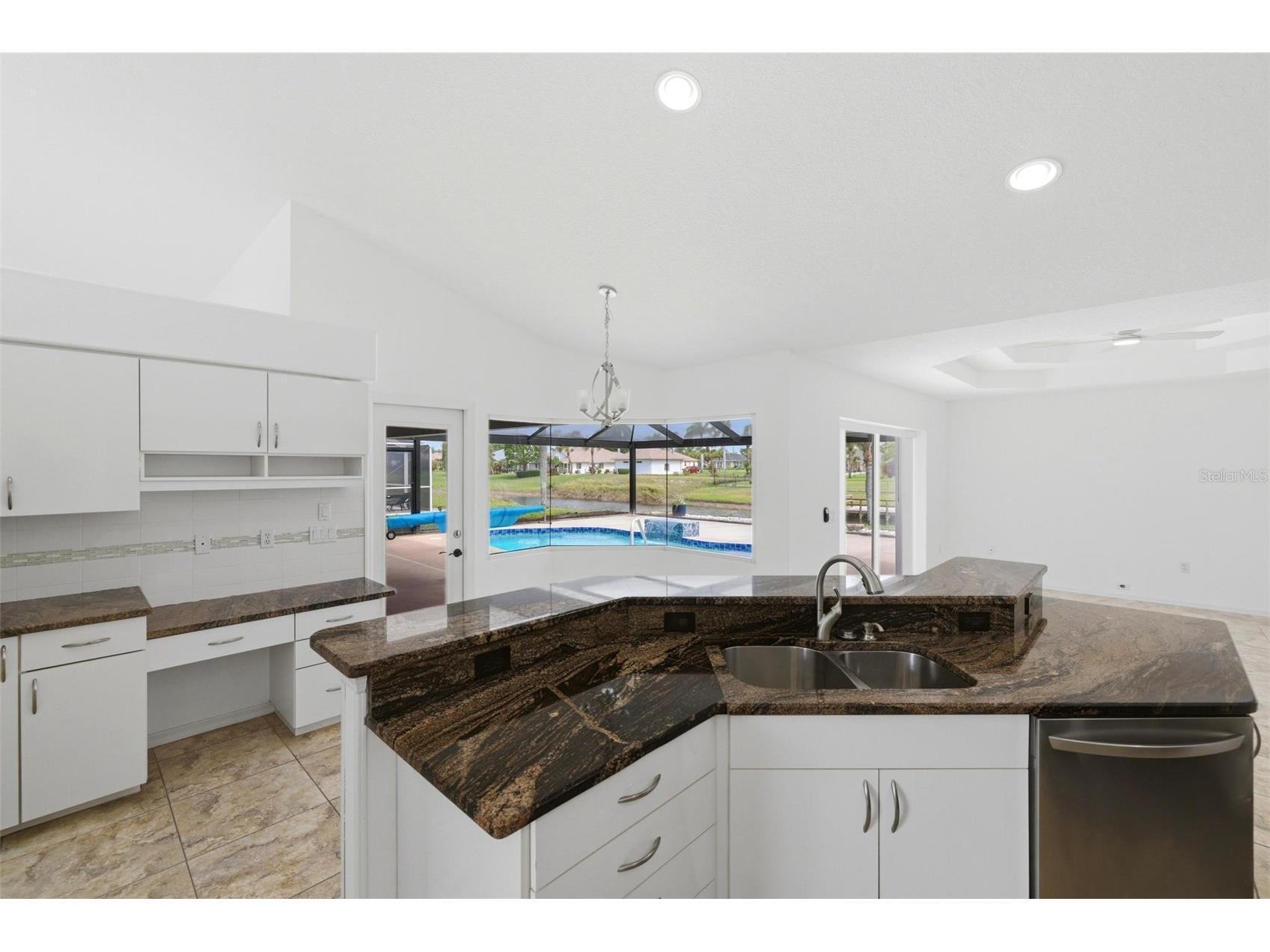 605 Rotonda Cir Rotonda West FL 33947 - ROTONDA RIVER N6143670 image24