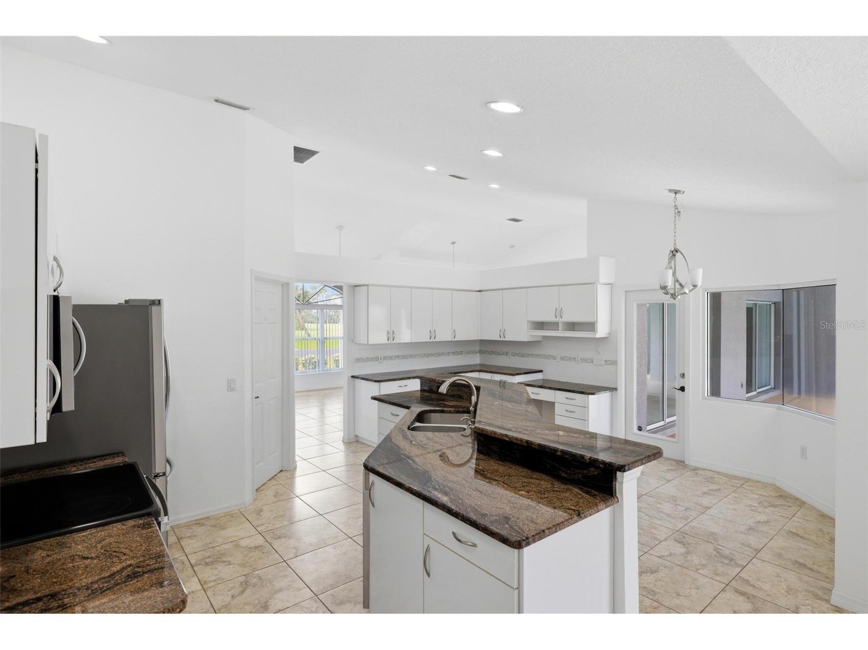605 Rotonda Cir Rotonda West FL 33947 - ROTONDA RIVER N6143670 image26