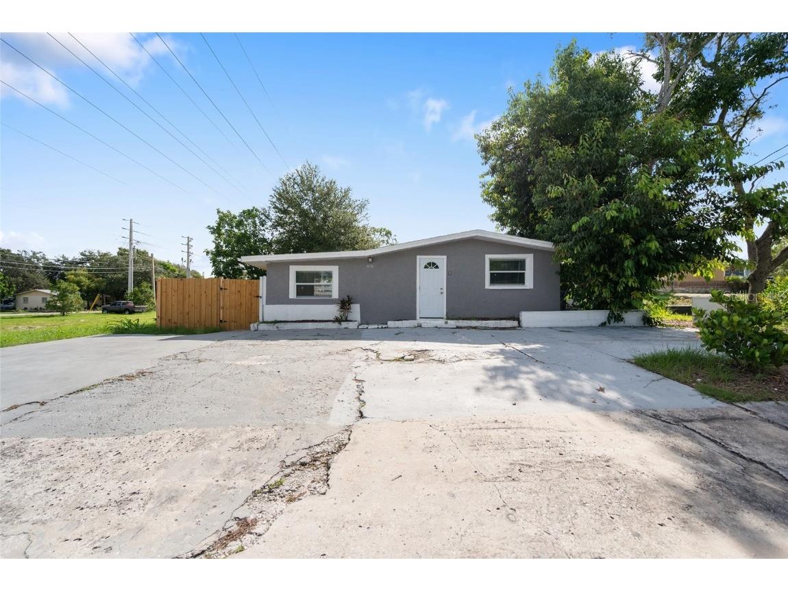 605 S Disston Avenue Tarpon Springs FL 34689 TB8454519 image1