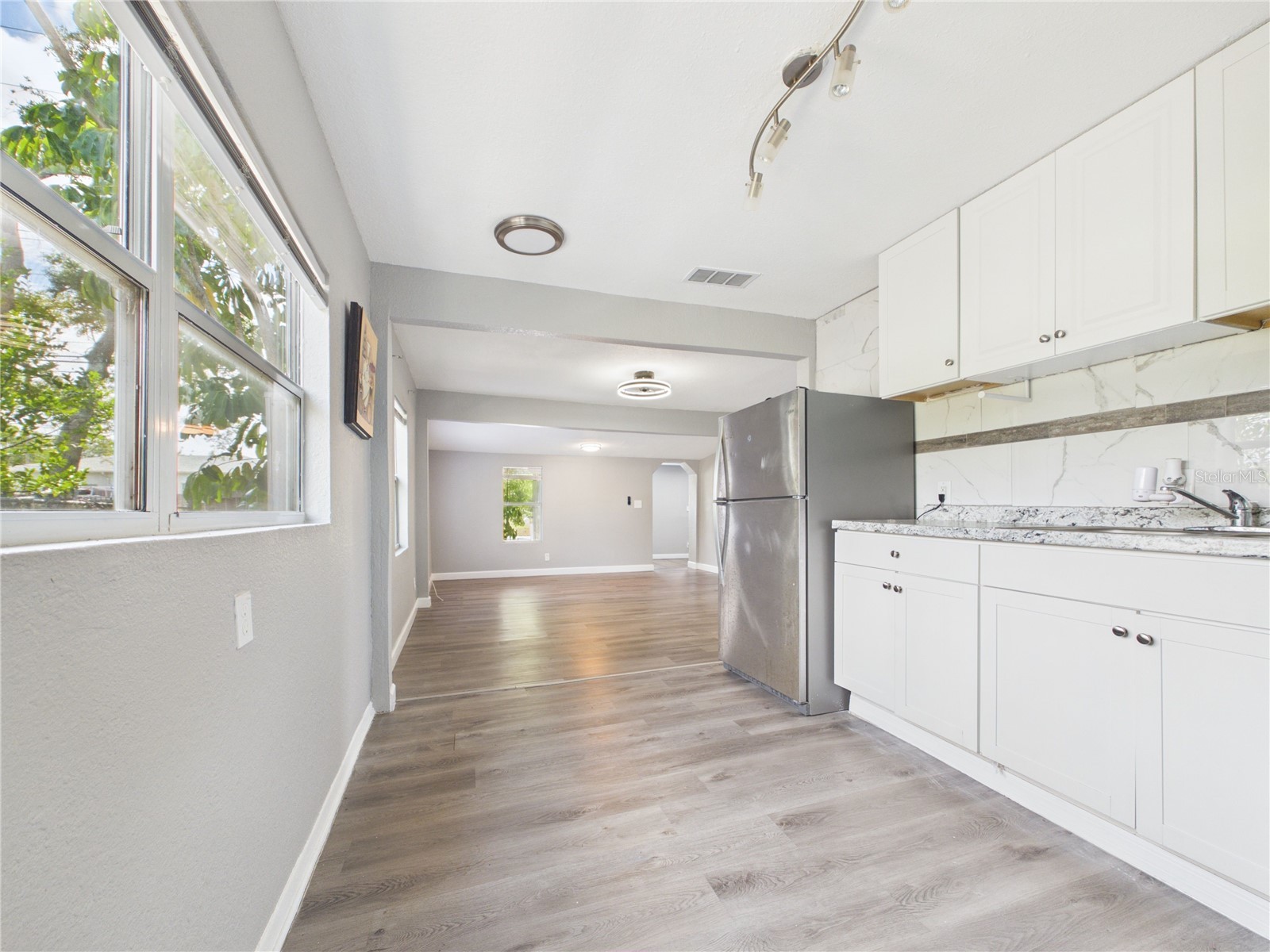 605 S Disston Avenue Tarpon Springs FL 34689 TB8511235 image20