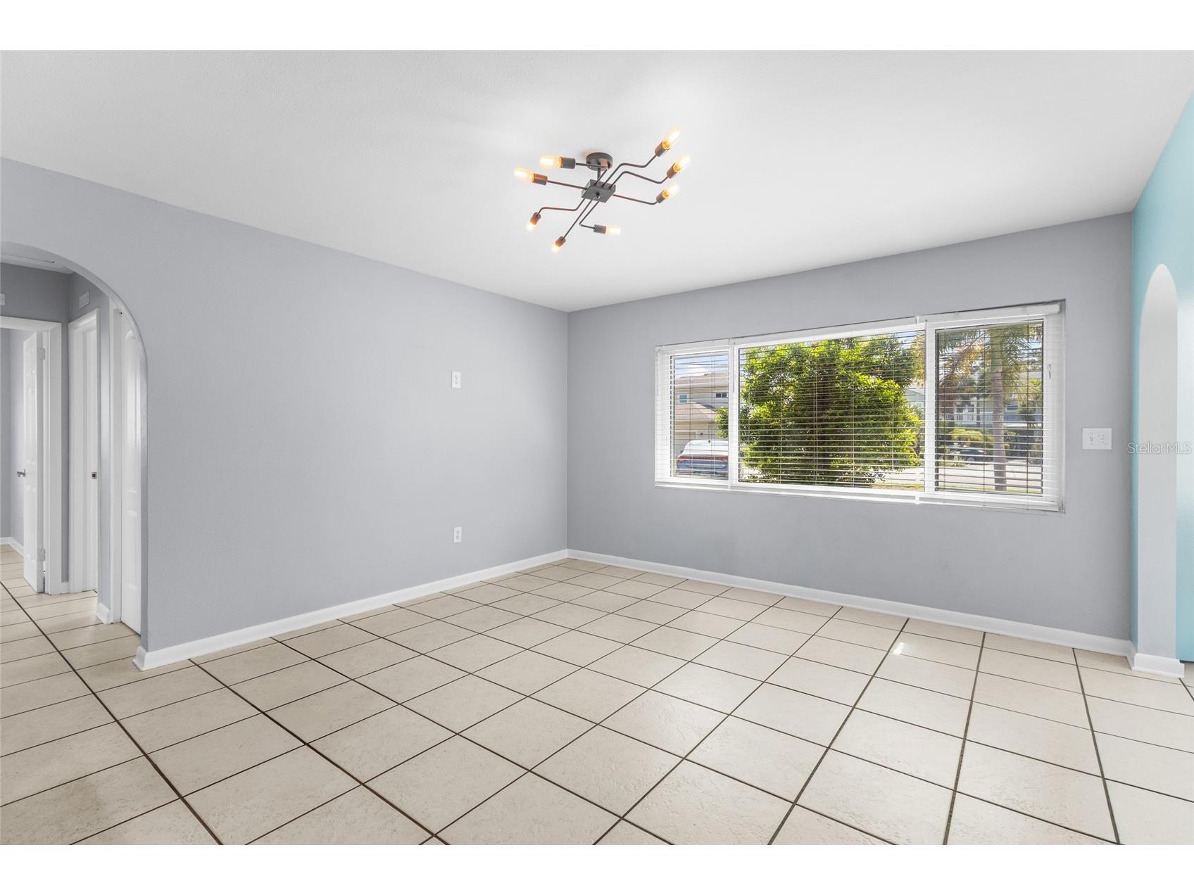 605 S Florida Avenue Tarpon Springs FL 34689 TB8524031 image11