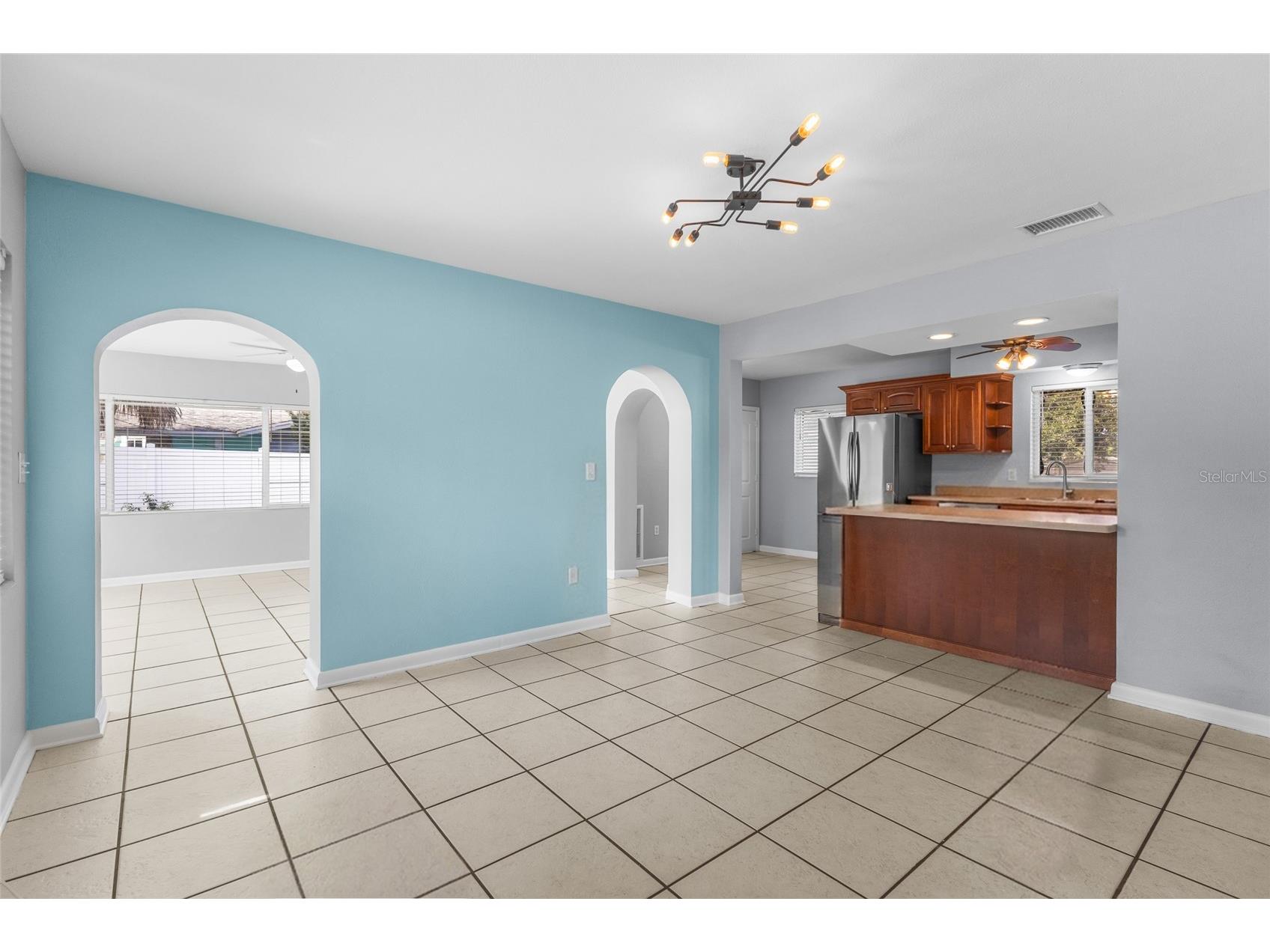 605 S Florida Avenue Tarpon Springs FL 34689 TB8524031 image9