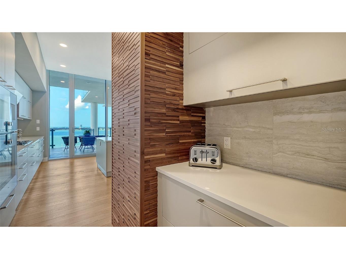 605 S Gulfstream Avenue #12 Sarasota FL 34236 A4665044 image12