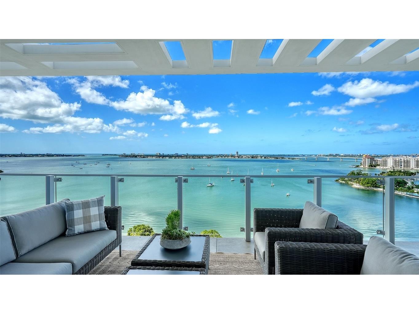 605 S Gulfstream Avenue #12 Sarasota FL 34236 A4665044 image18