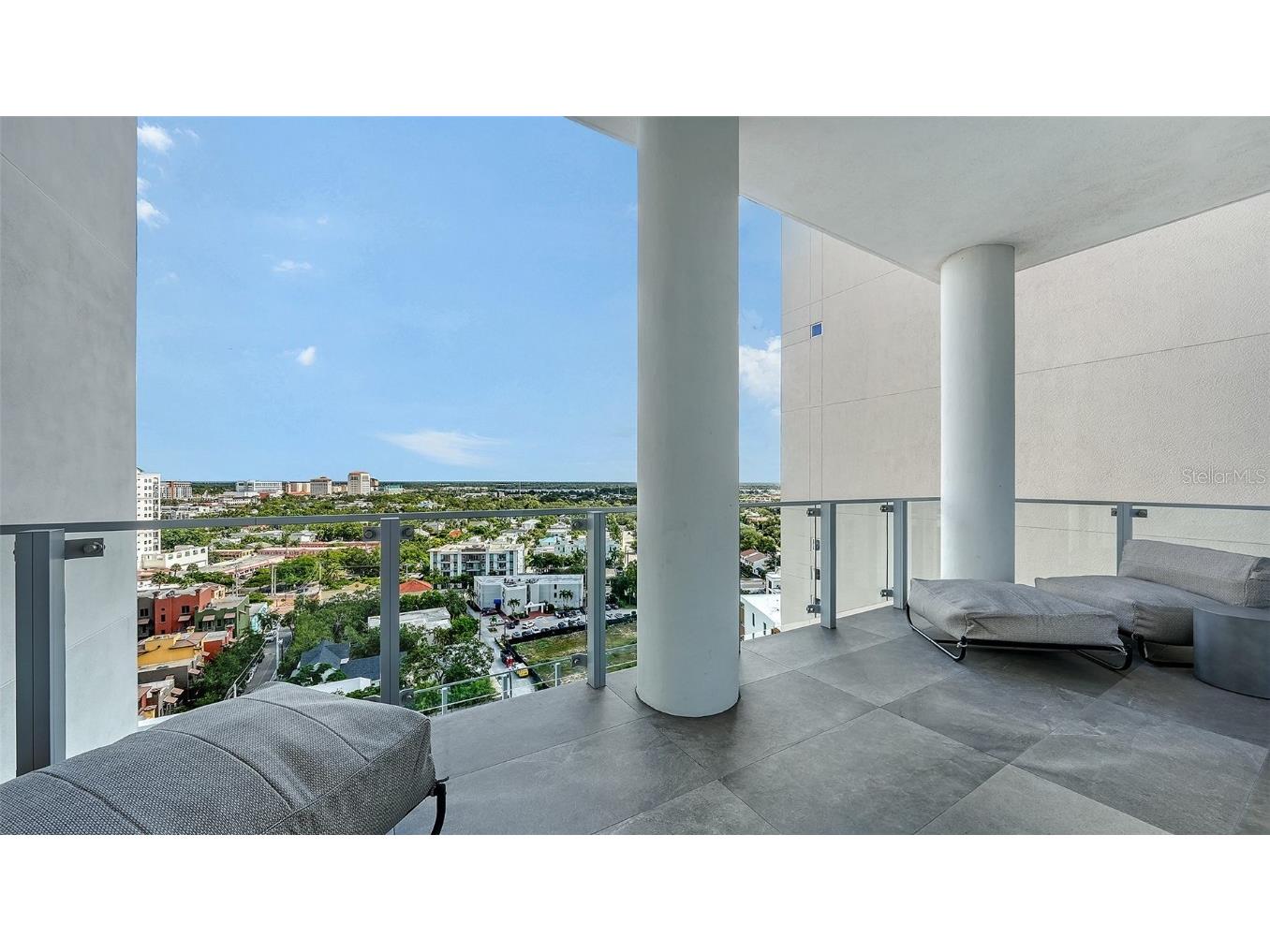 605 S Gulfstream Avenue #12 Sarasota FL 34236 A4665044 image35