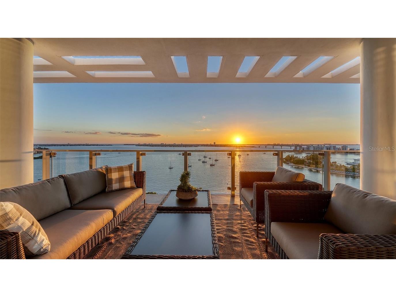 605 S Gulfstream Avenue #12 Sarasota FL 34236 A4665044 image41