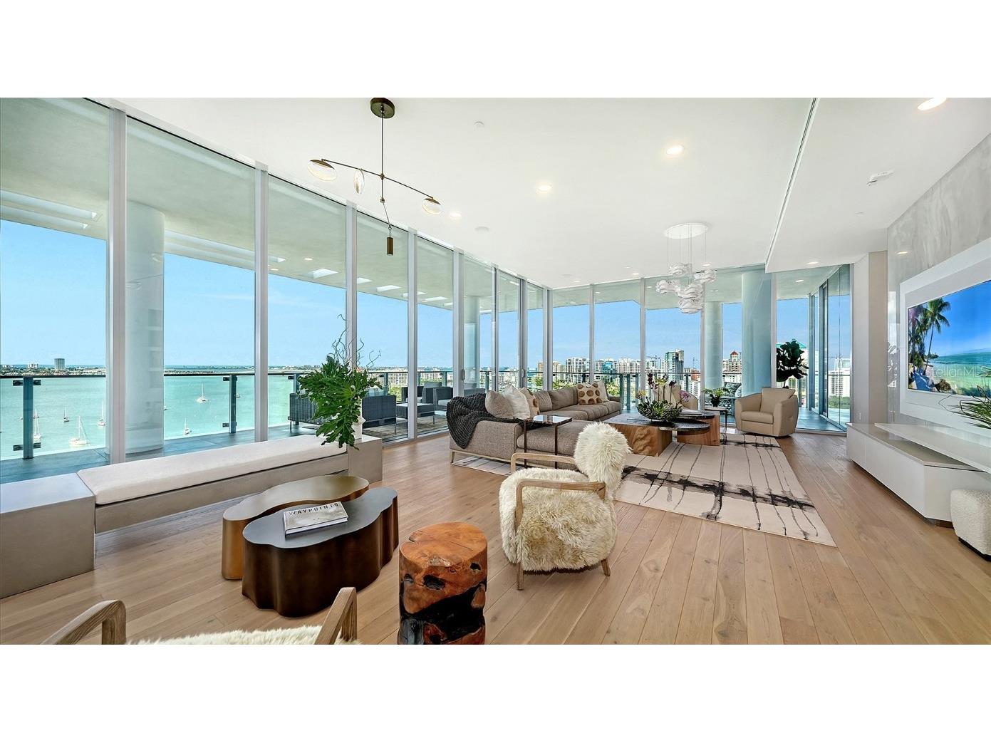 605 S Gulfstream Avenue #12 Sarasota FL 34236 A4665044 image5