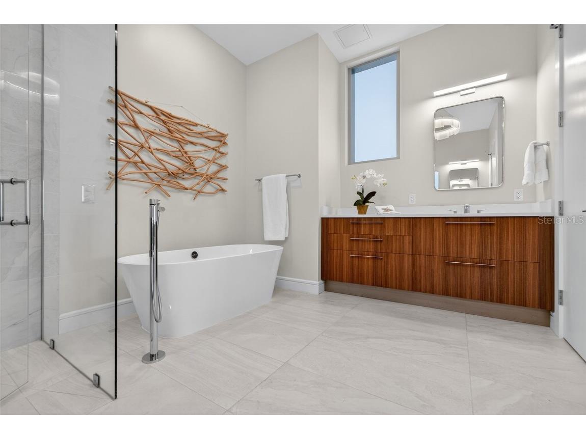 605 S Gulfstream Avenue #5S Sarasota FL 34236 - SARASOTA BAY A4662263 image17