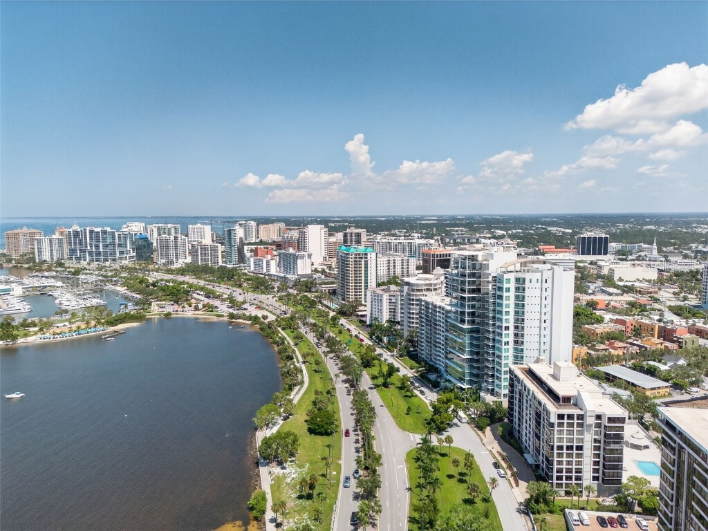 605 S Gulfstream Avenue #5S Sarasota FL 34236 - SARASOTA BAY A4662263 image46