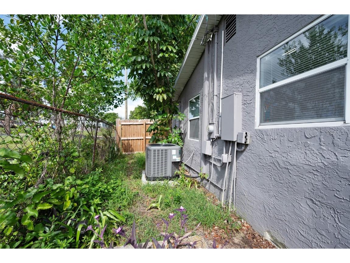 605 S S Disston Ave Tarpon Springs FL 34689 TB8423633 image26