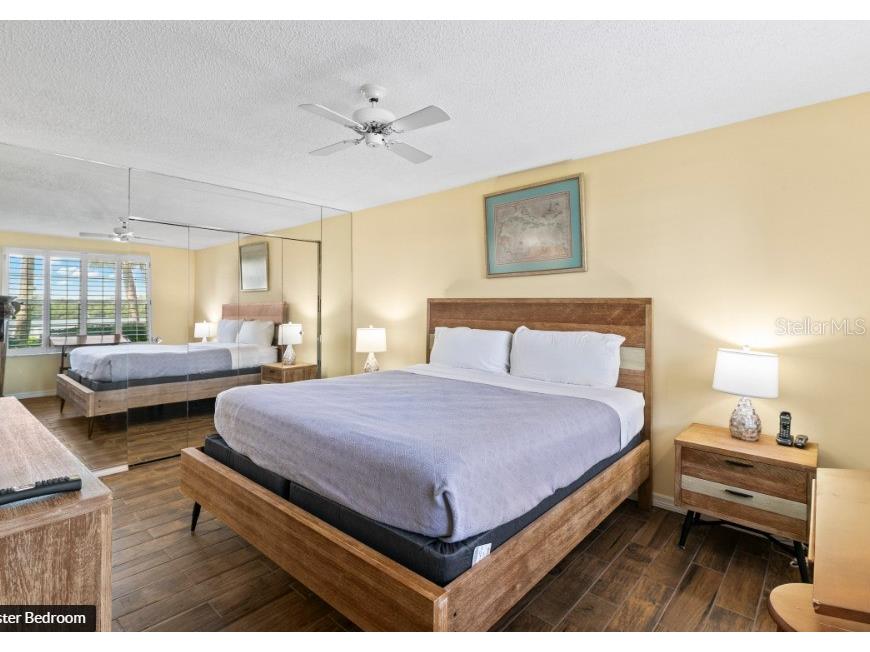 605 Sutton Place #102 Longboat Key FL 34228 A4681310 image14