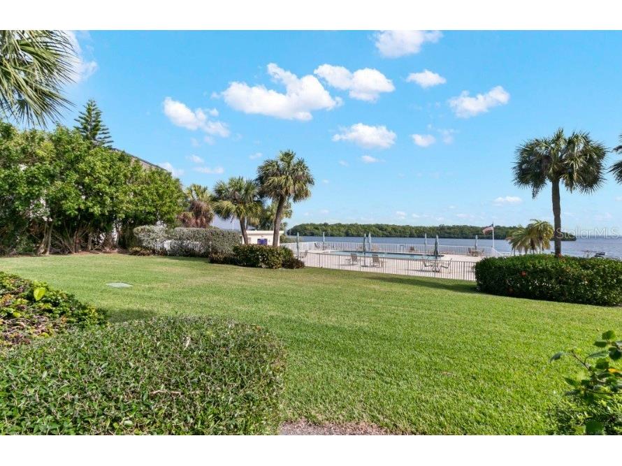605 Sutton Place #102 Longboat Key FL 34228 A4681310 image19