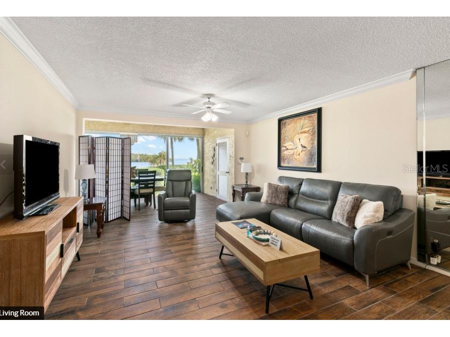 605 Sutton Place #102 Longboat Key FL 34228 A4681310 image2