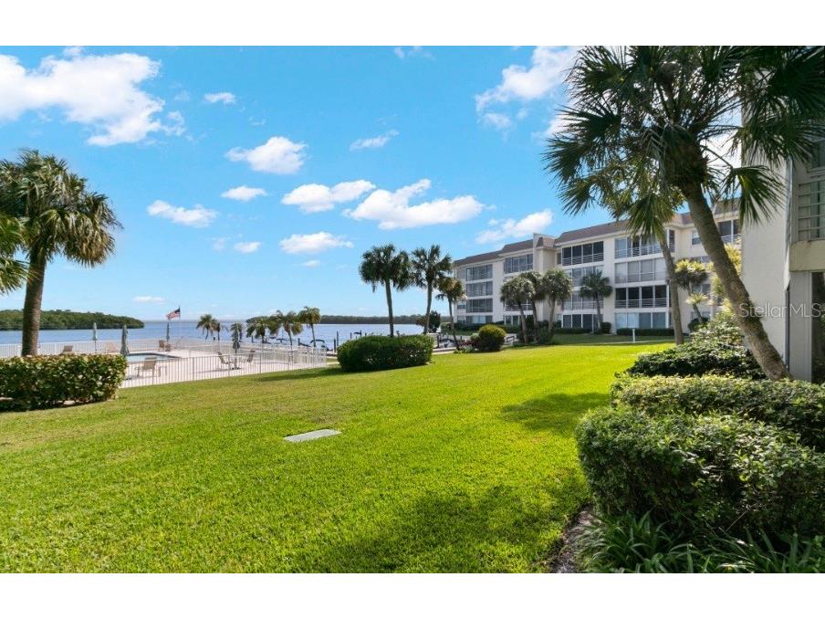 605 Sutton Place #102 Longboat Key FL 34228 A4681310 image20