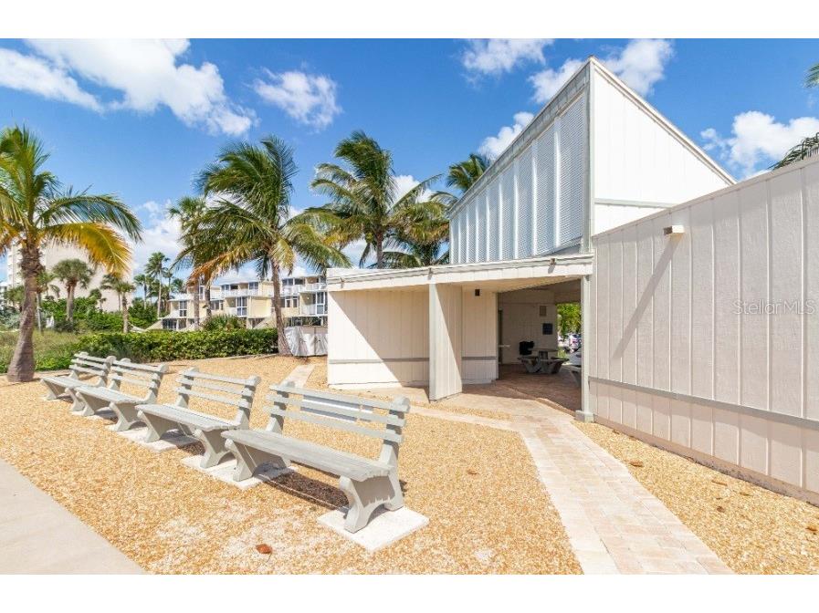 605 Sutton Place #102 Longboat Key FL 34228 A4681310 image27
