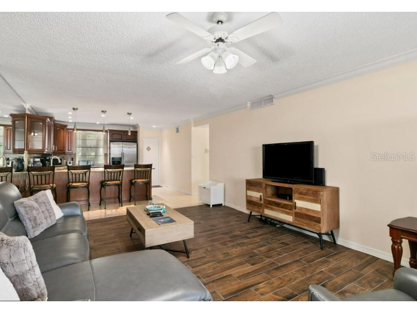 605 Sutton Place #102 Longboat Key FL 34228 A4681310 image4