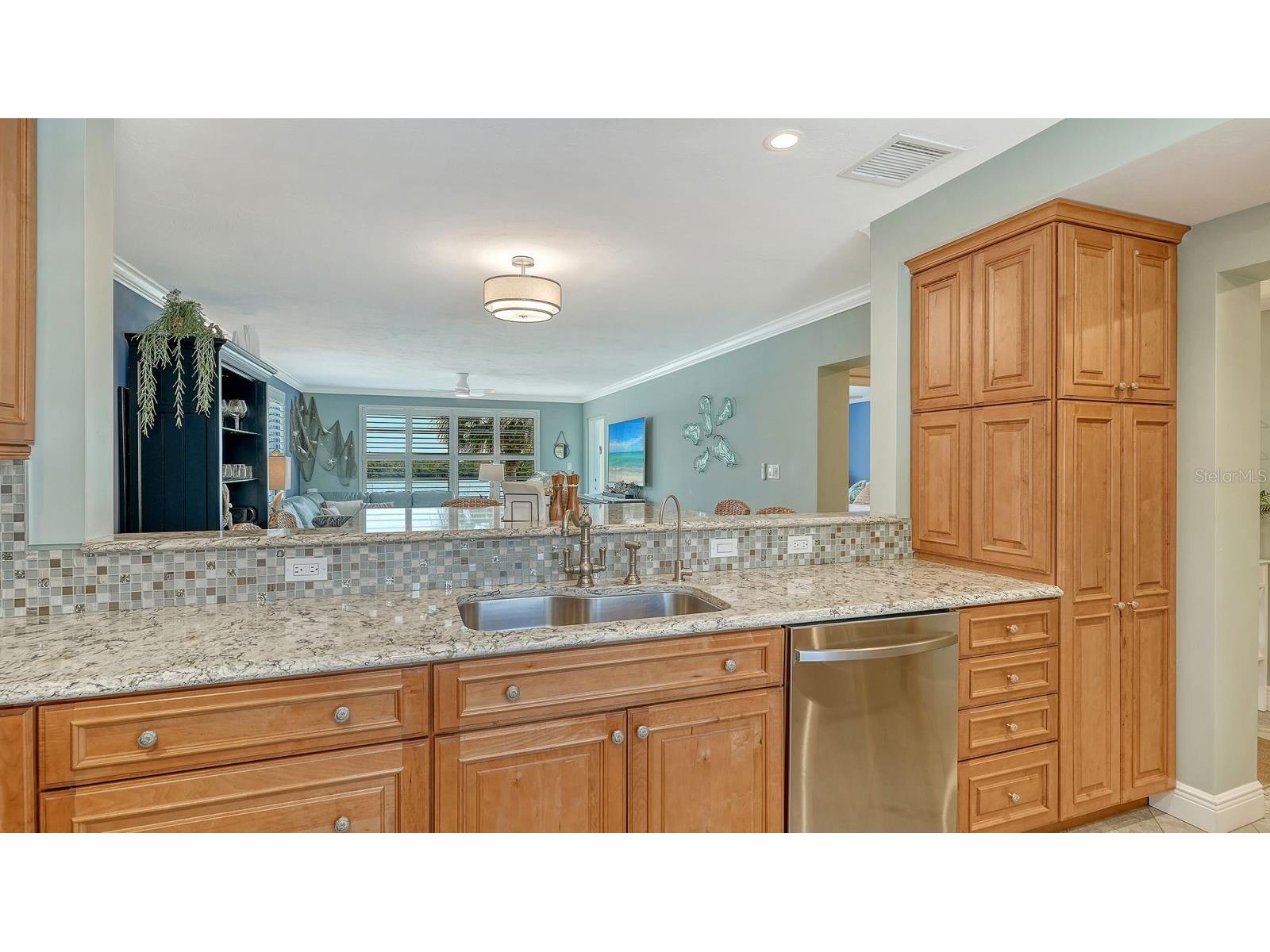 605 Sutton Place #201 Longboat Key FL 34228 - SARASOTA BAY A4687586 image10