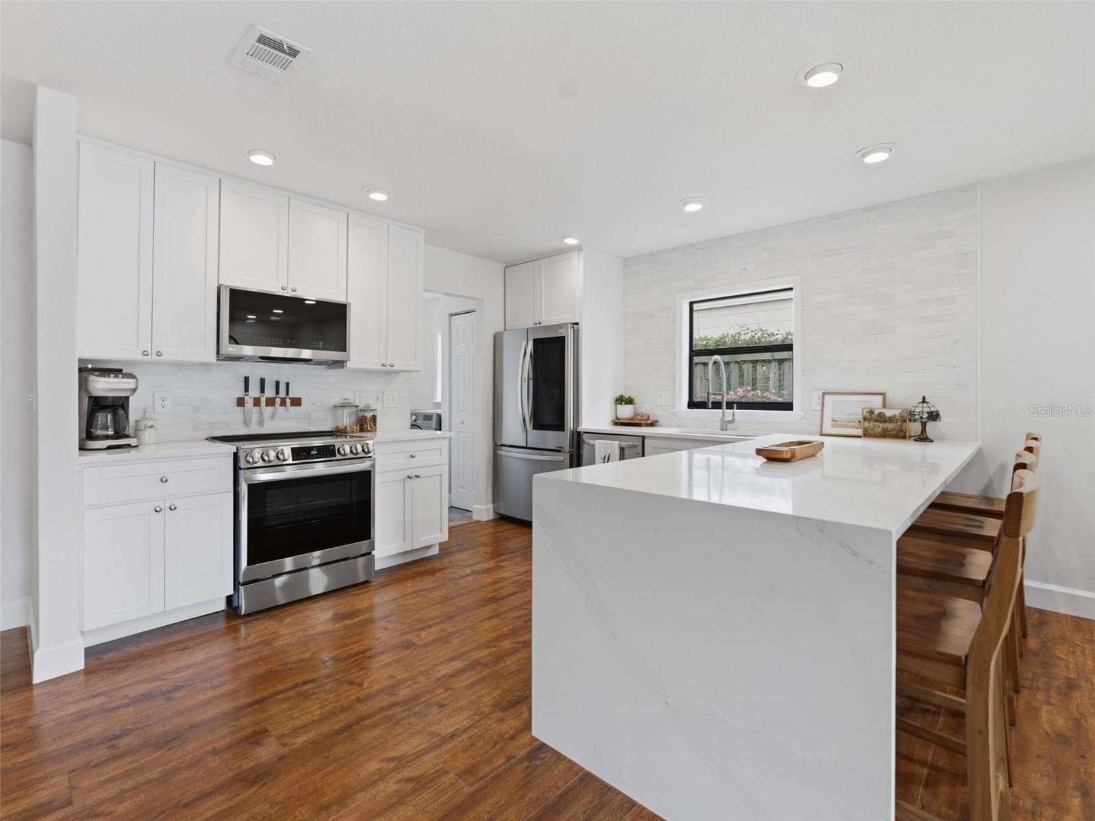 605 Valley Hill Drive Brandon FL 33510 TB8511022 image8