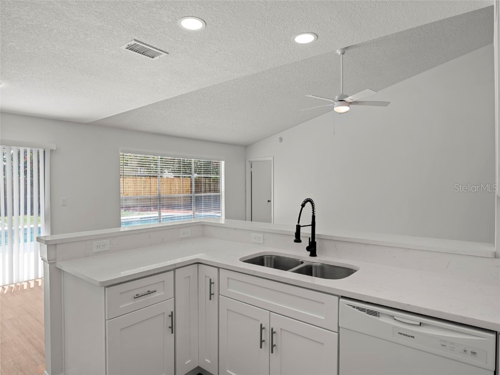 605 Whittingham Place Lake Mary FL 32746 O6330769 image17