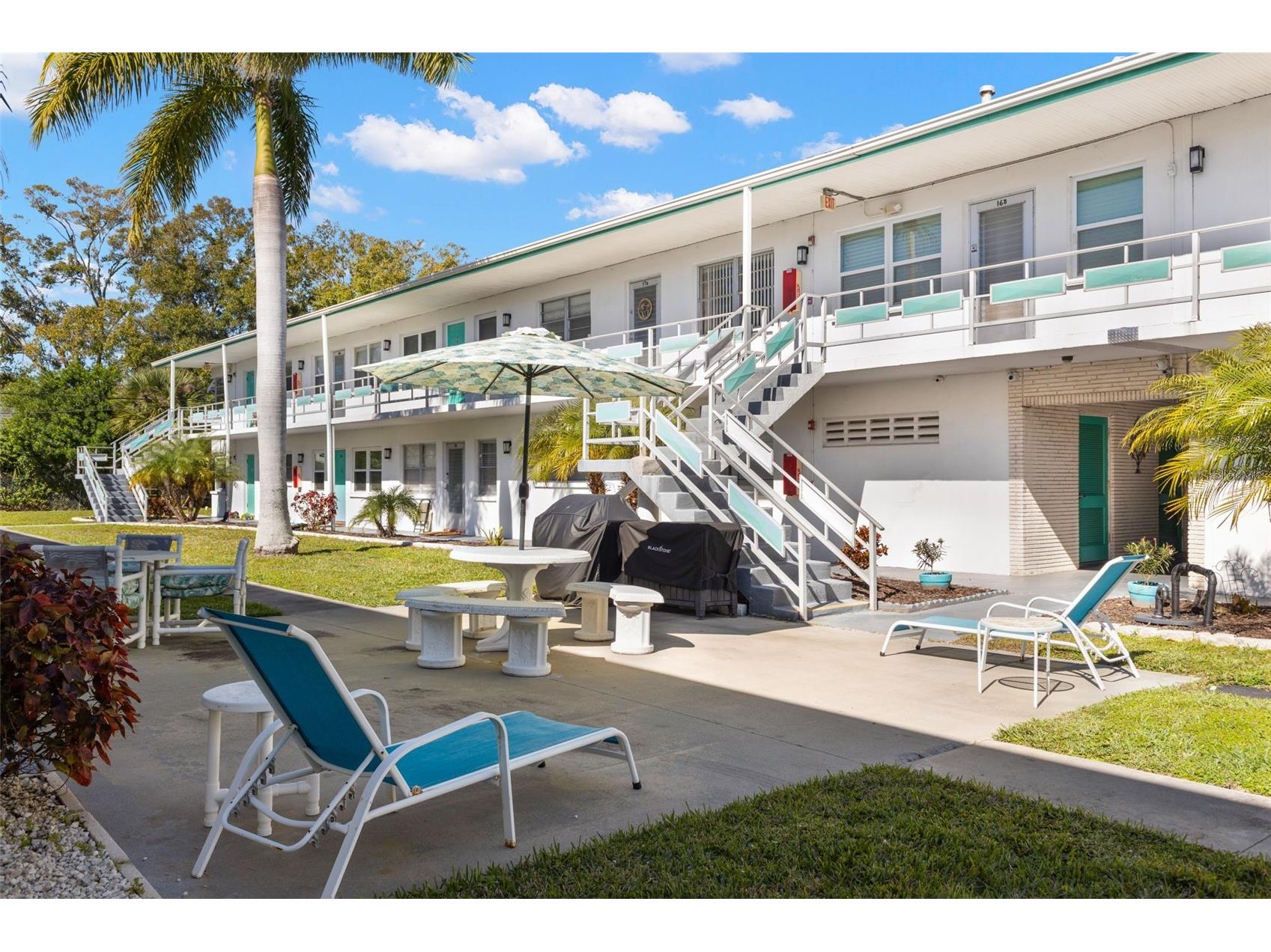 6050 21st Street N #17 Saint Petersburg FL 33714 TB8467063 image1