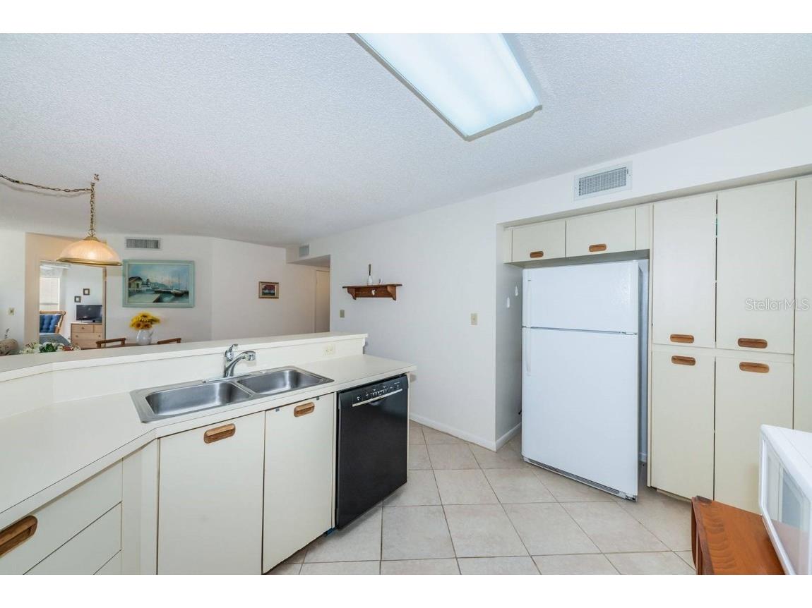 6050 Bahia Del Mar Circle #120 Saint Petersburg FL 33715 TB8438933 image6