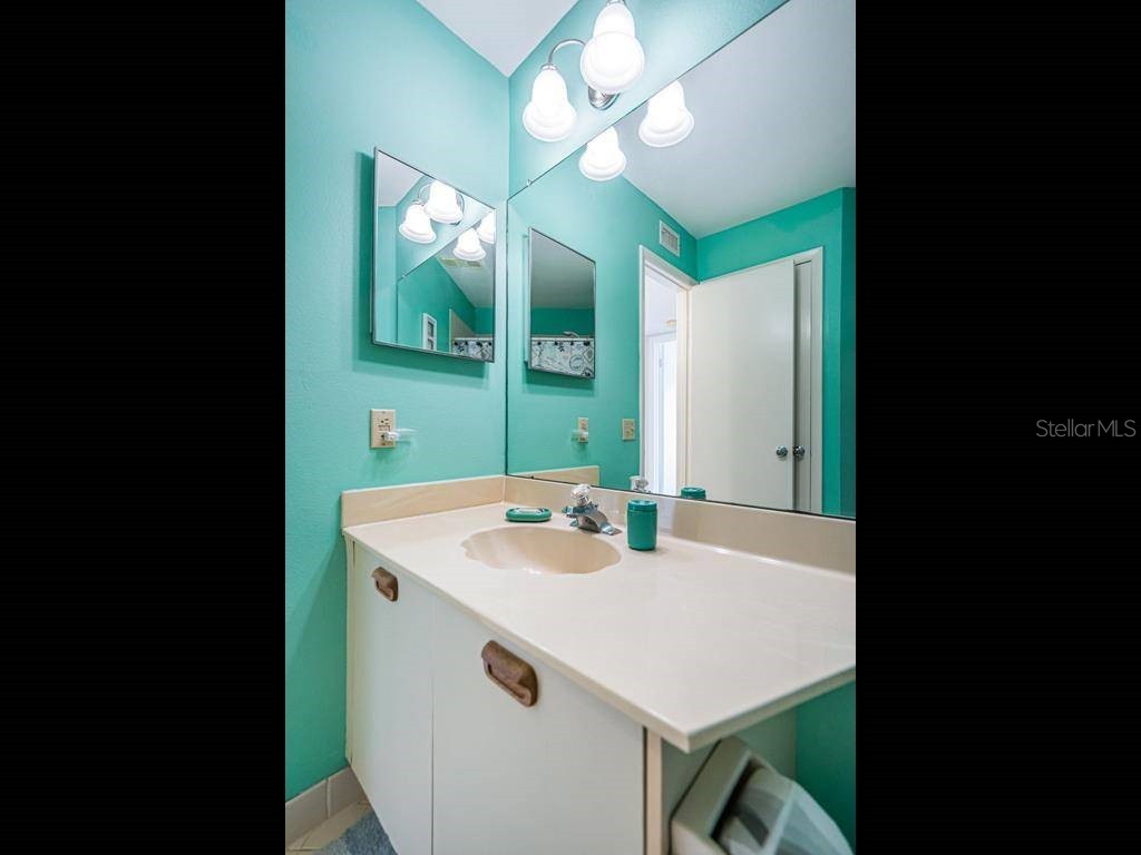 6050 Bahia Del Mar Circle #120 Saint Petersburg FL 33715 TB8475147 image18