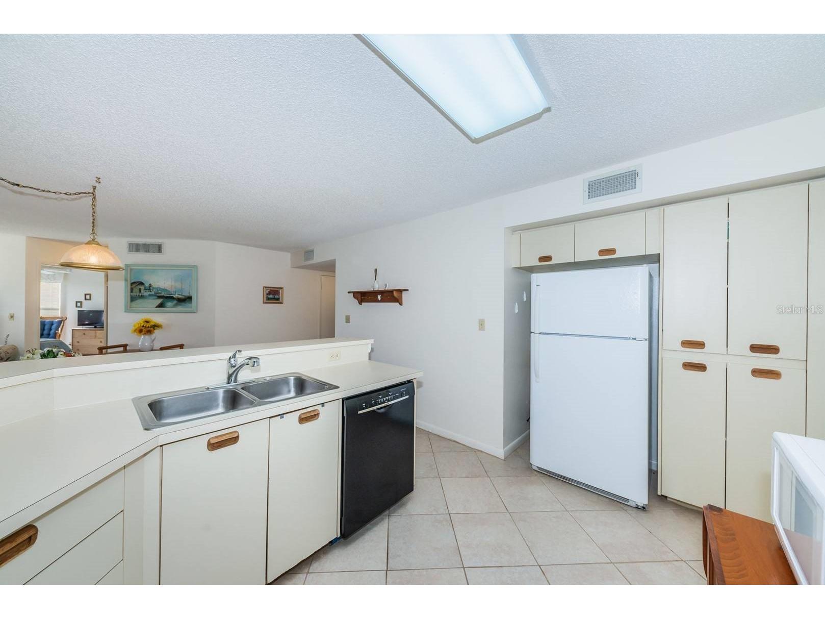6050 Bahia Del Mar Circle #120 Saint Petersburg FL 33715 TB8475147 image4