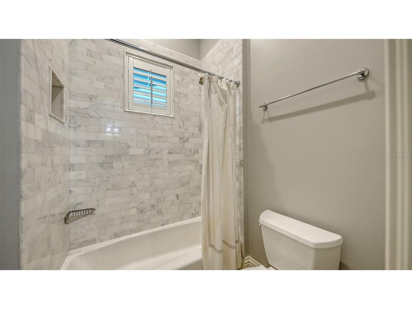 6050 Saddle Oak Trail Sarasota FL 34241 A4656708 image43