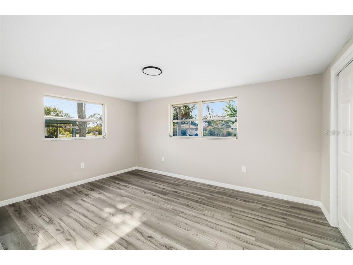 6051 Carlton Avenue Sarasota FL 34231 A4676785 image20